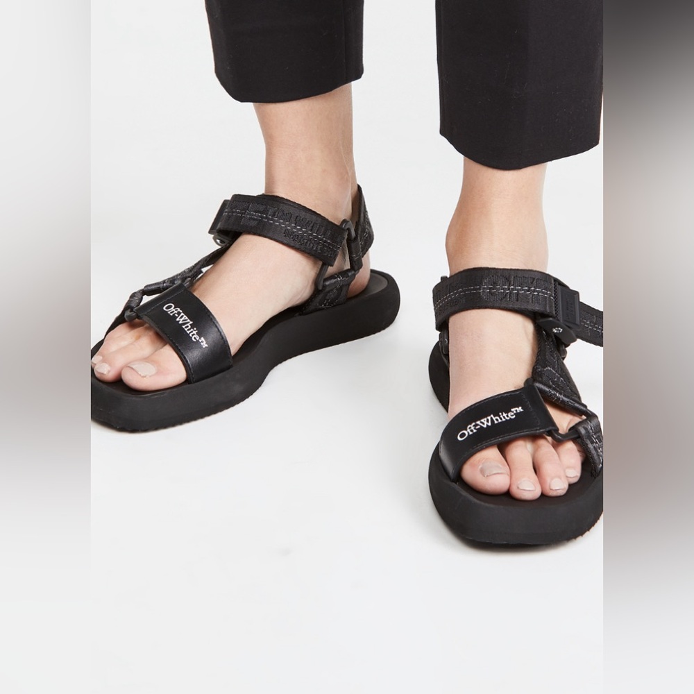 Off-white TREK SANDAL 37